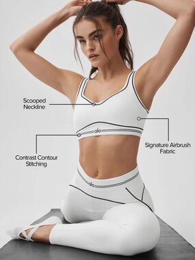 ALO Yoga White Airbrush Scoop Sports Bra  and Leggings Size S.